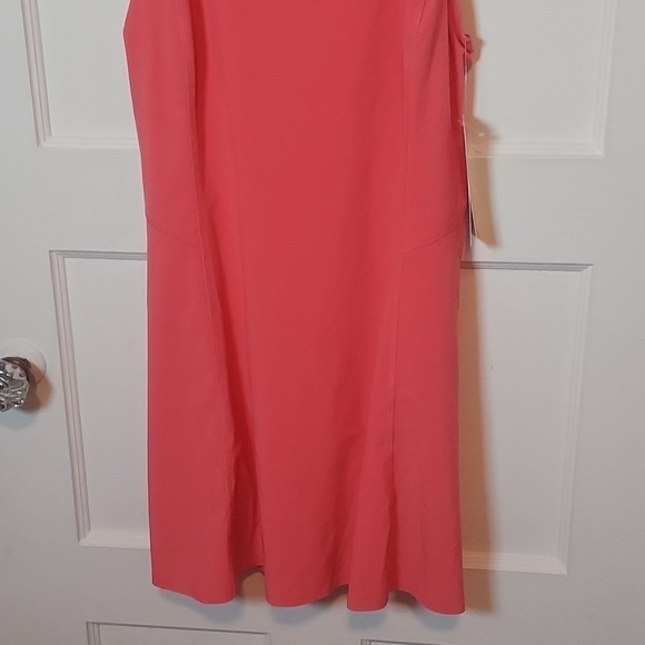 Athleta Infinity Exercise Dress in Coral Petal - Picture 6 of 16